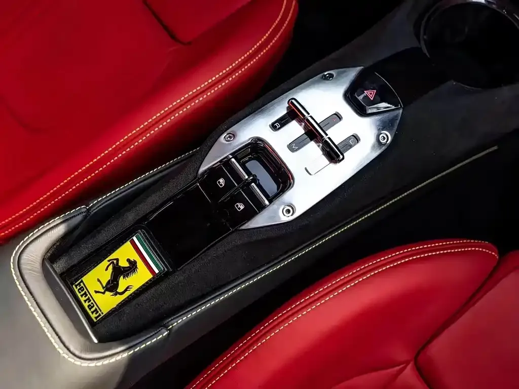 Ferrari SF90 2025 из CN, фото 3