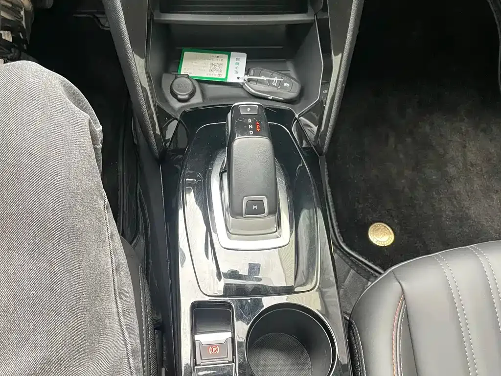 Peugeot 2008 2022 из CN, фото 10