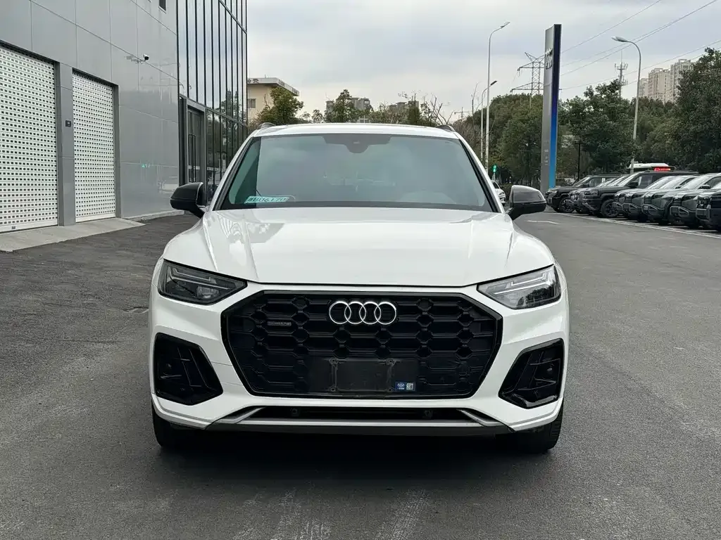 Audi Q5L 2022 из CN, фото 7