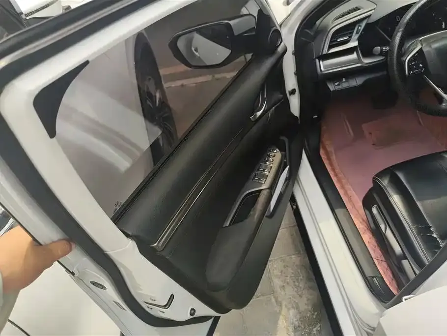 Honda Civic — фото 5