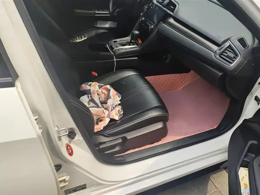 Honda Civic — фото 9