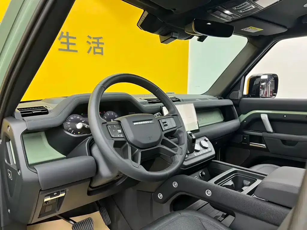 Land Rover Defender — фото 2