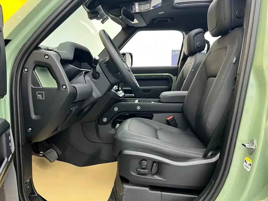 Land Rover Defender — фото 4