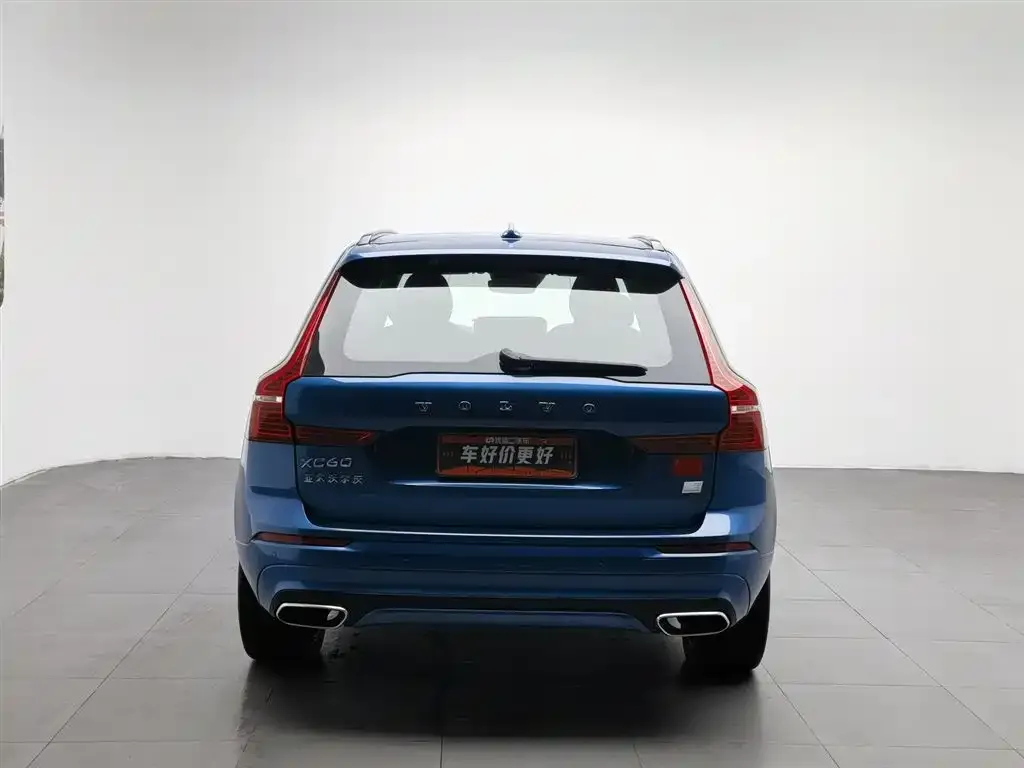 Volvo XC60 PHEV 2021 из CN, фото 2