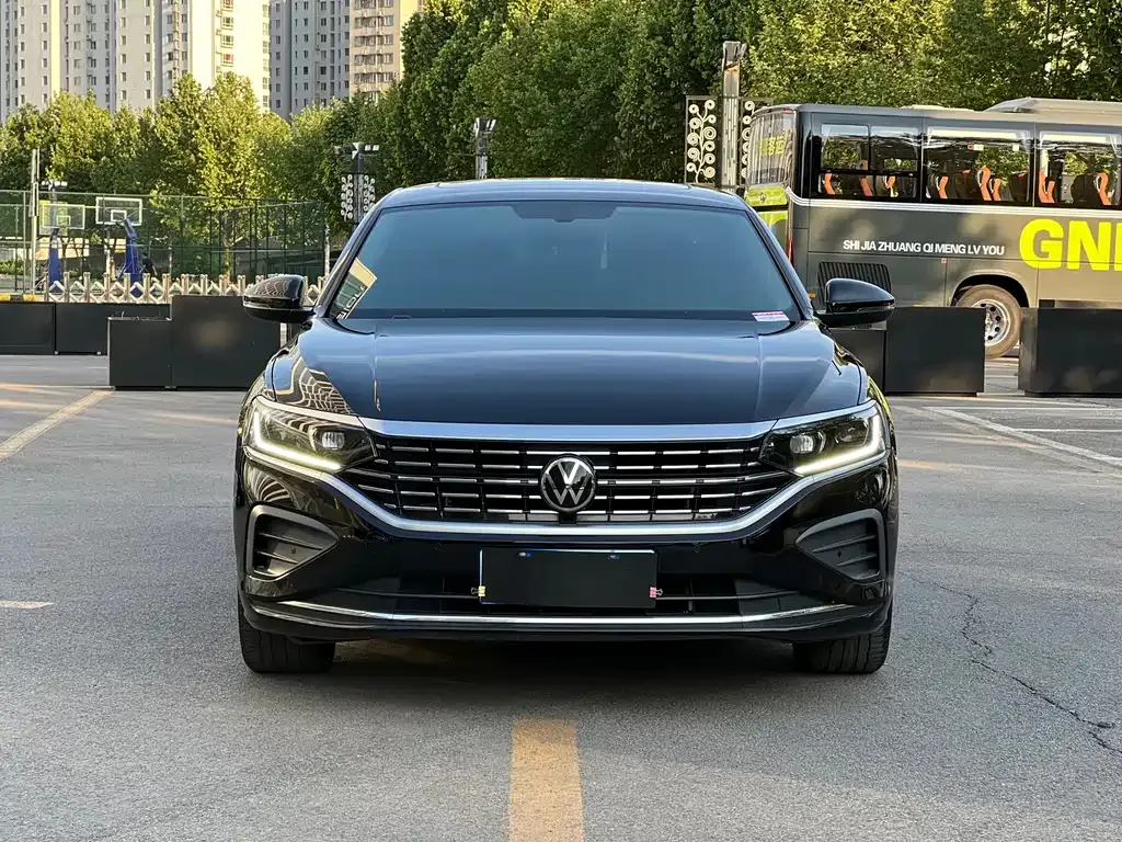 Volkswagen Passat — фото 6