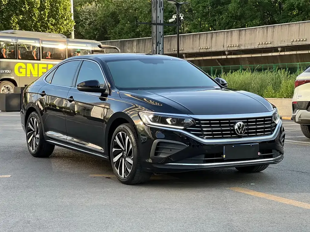 Volkswagen Passat — фото 5