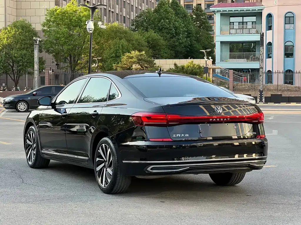 Volkswagen Passat — фото 4