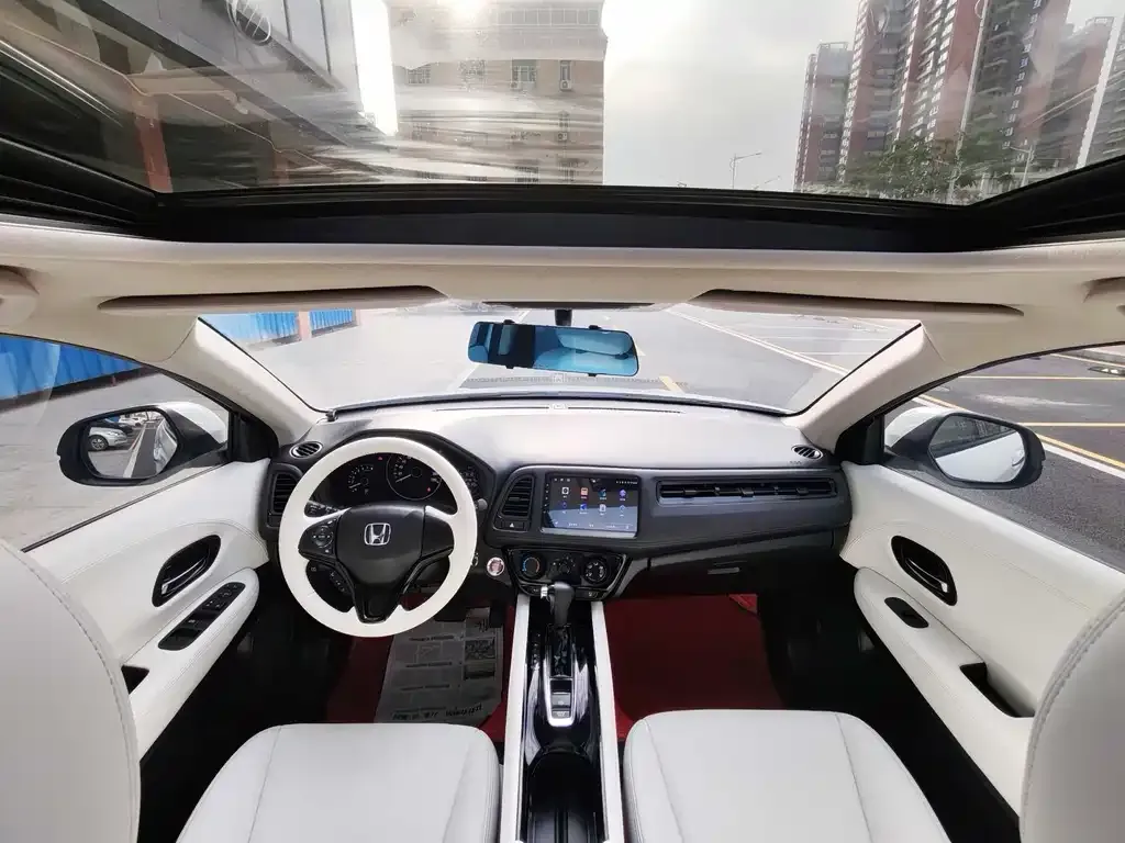 Honda Vezel 2022 из CN, фото 8