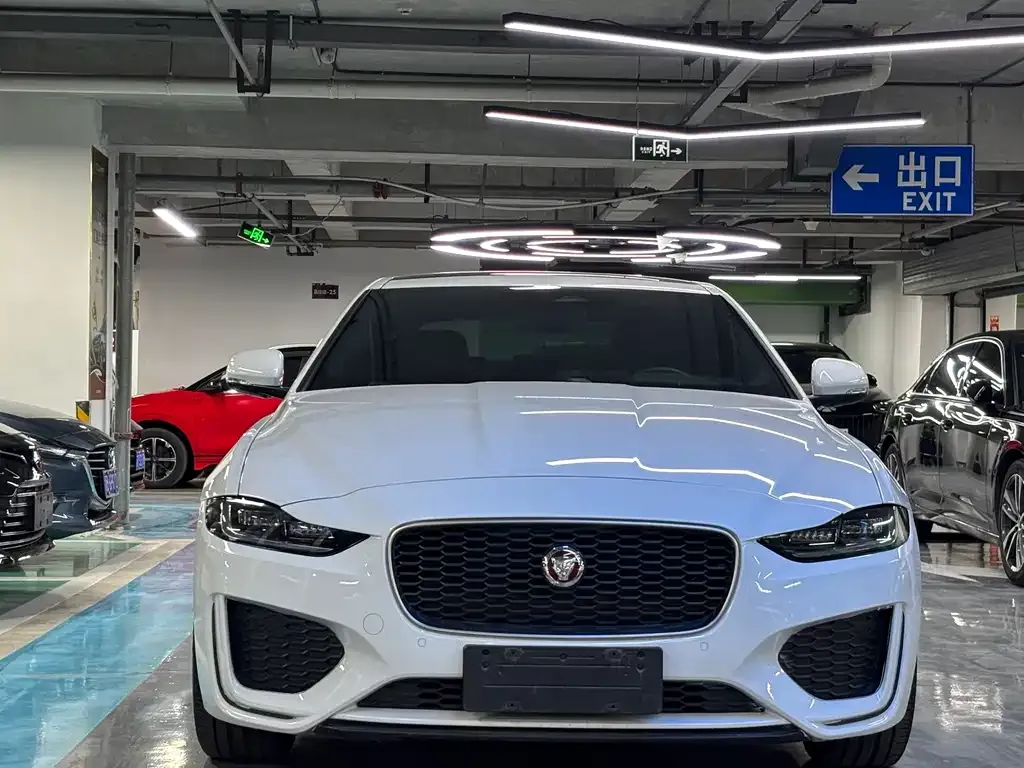 Jaguar XEL — фото 10