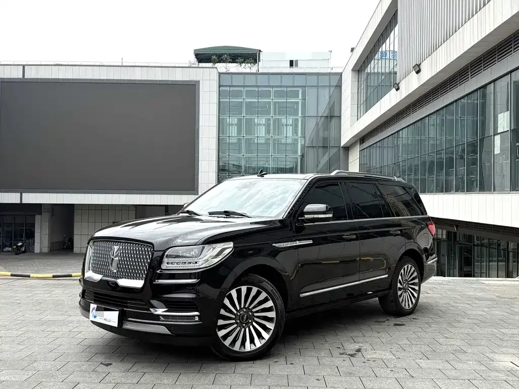 Lincoln Navigator