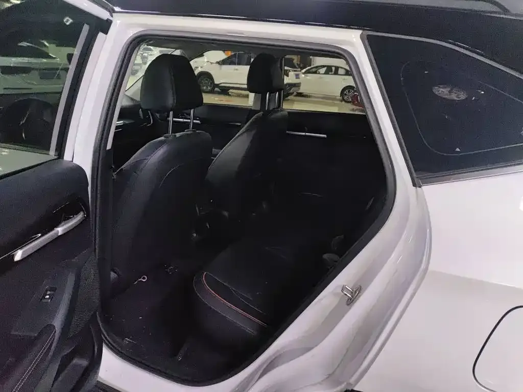 Kia Seltos 2024 из CN, фото 4