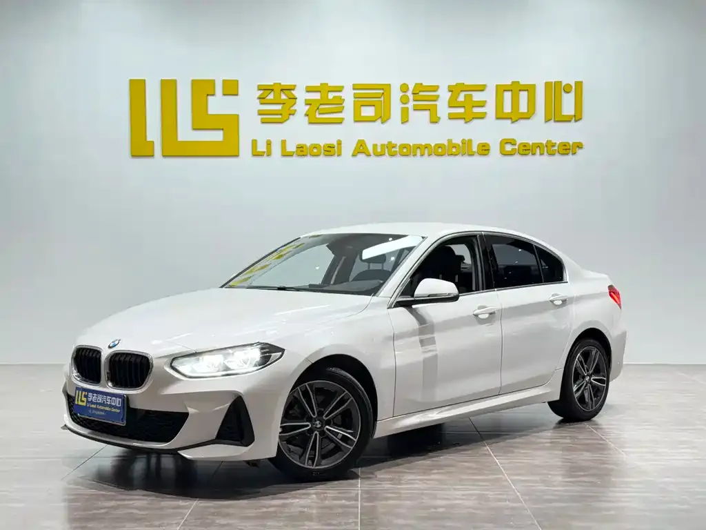 BMW 1 Series 2021 из CN, фото 2