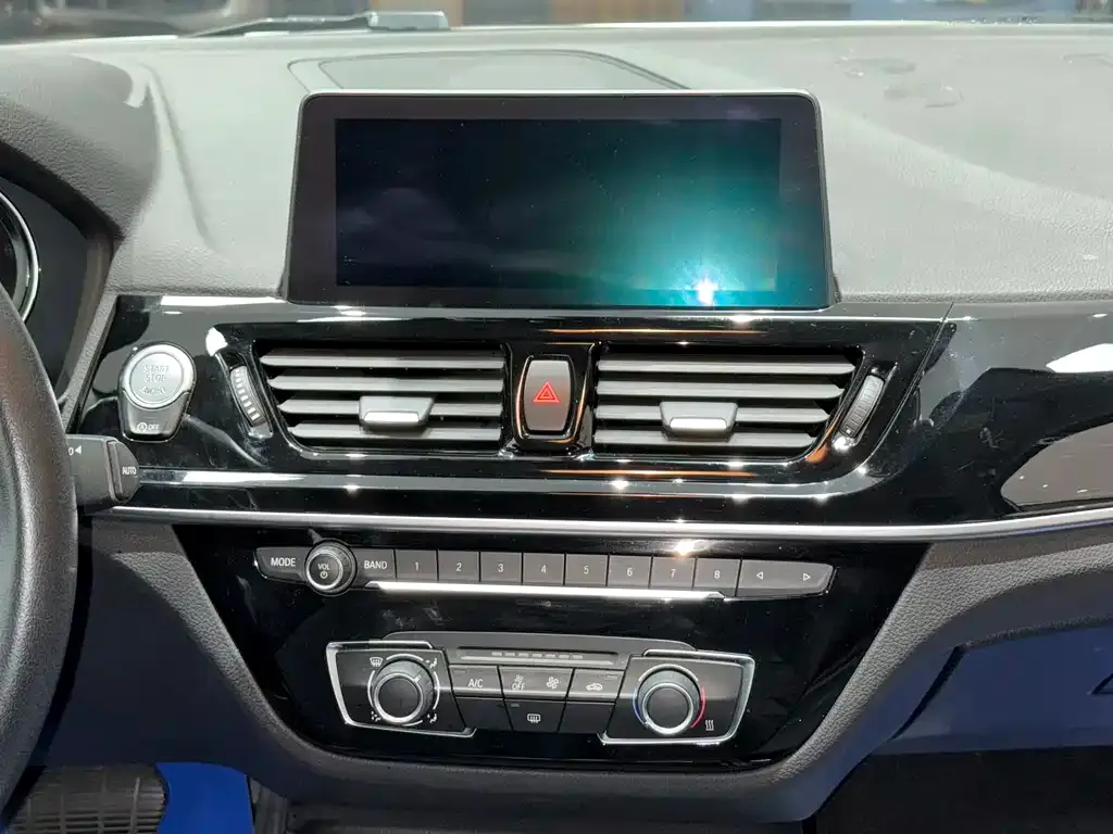 BMW 1 Series 2021 из CN, фото 4
