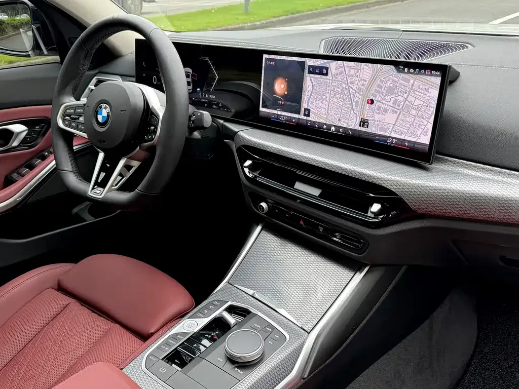 BMW 3 Series 2024 из CN, фото 6