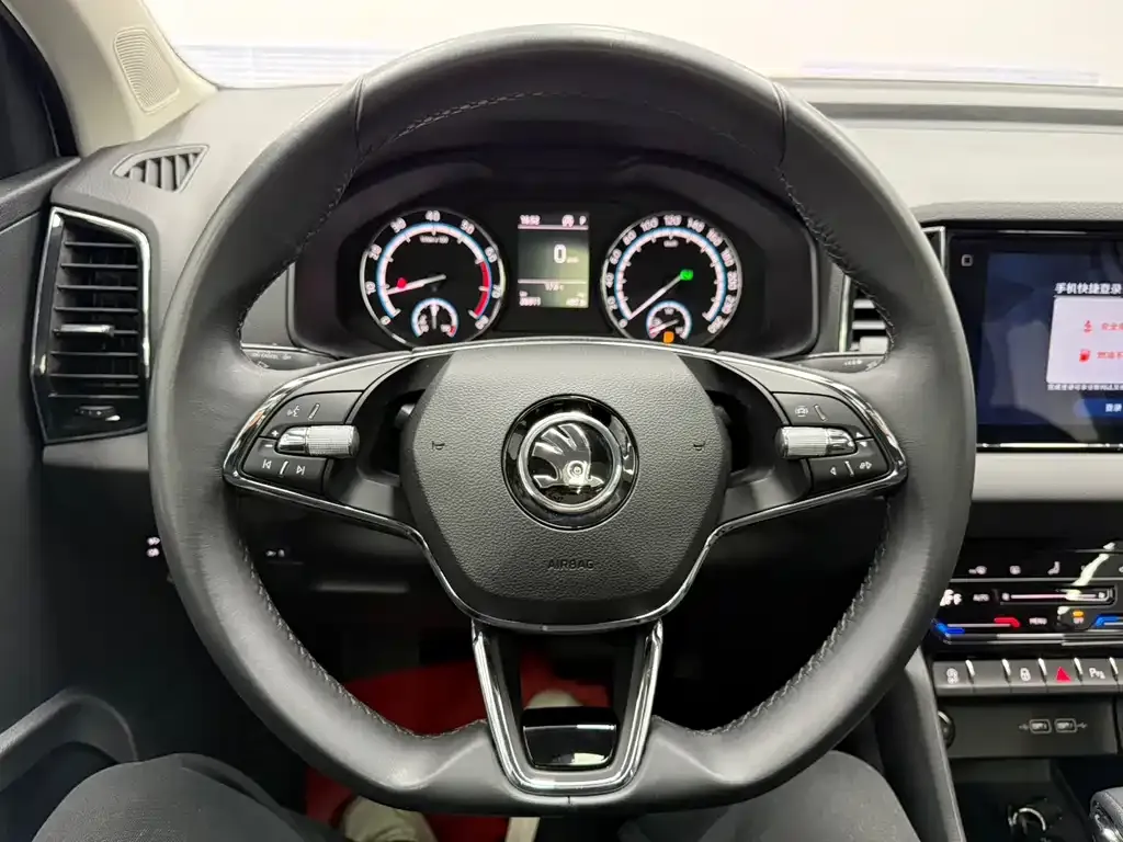 Skoda Karoq 2021 из CN, фото 3
