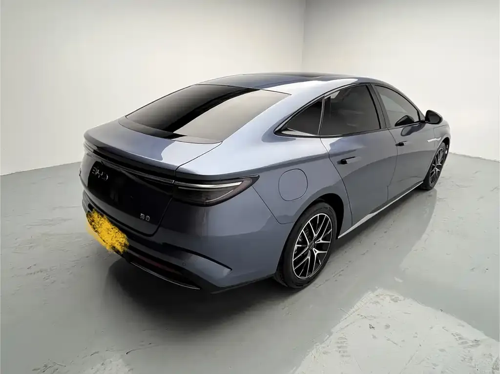BYD Seal — фото 9