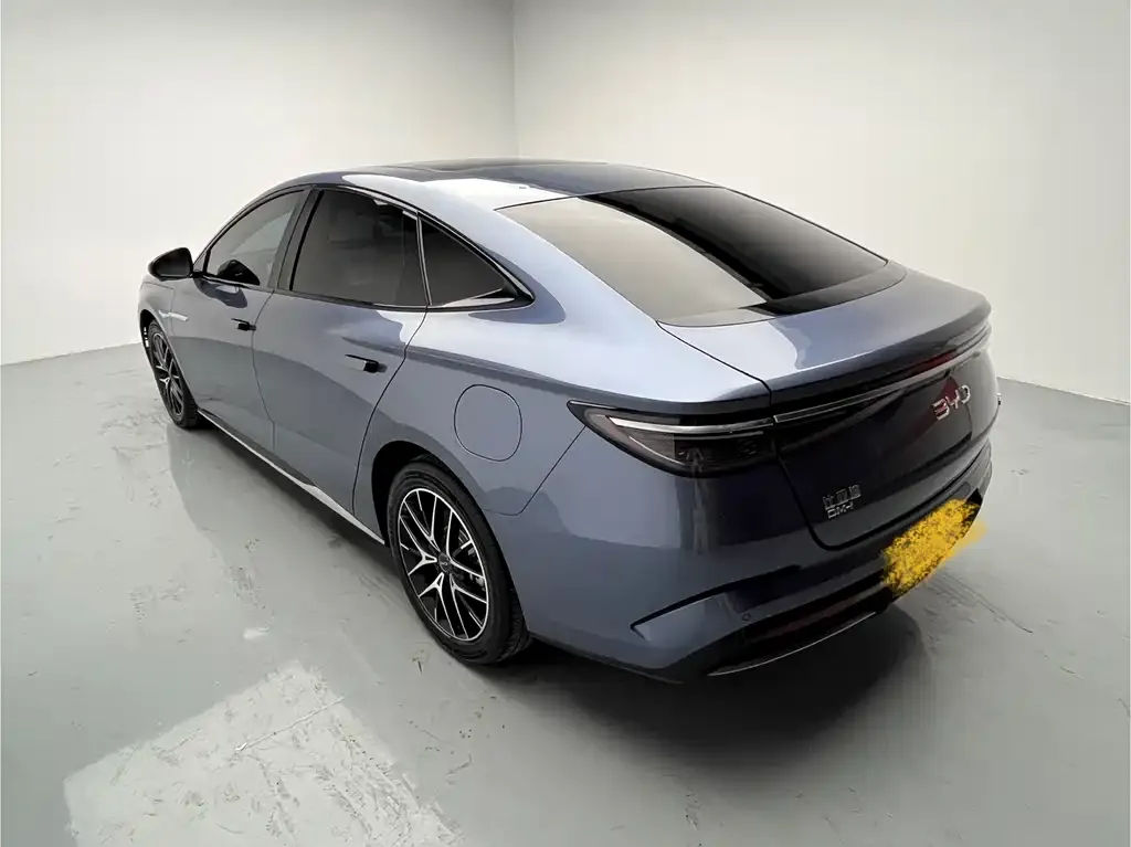 BYD Seal — фото 3