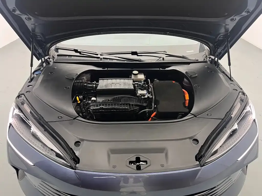 BYD Seal — фото 10
