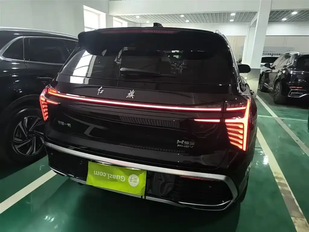 Hongqi HS3 PHEV — фото 7