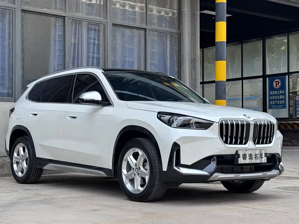 BMW X1 — фото 5