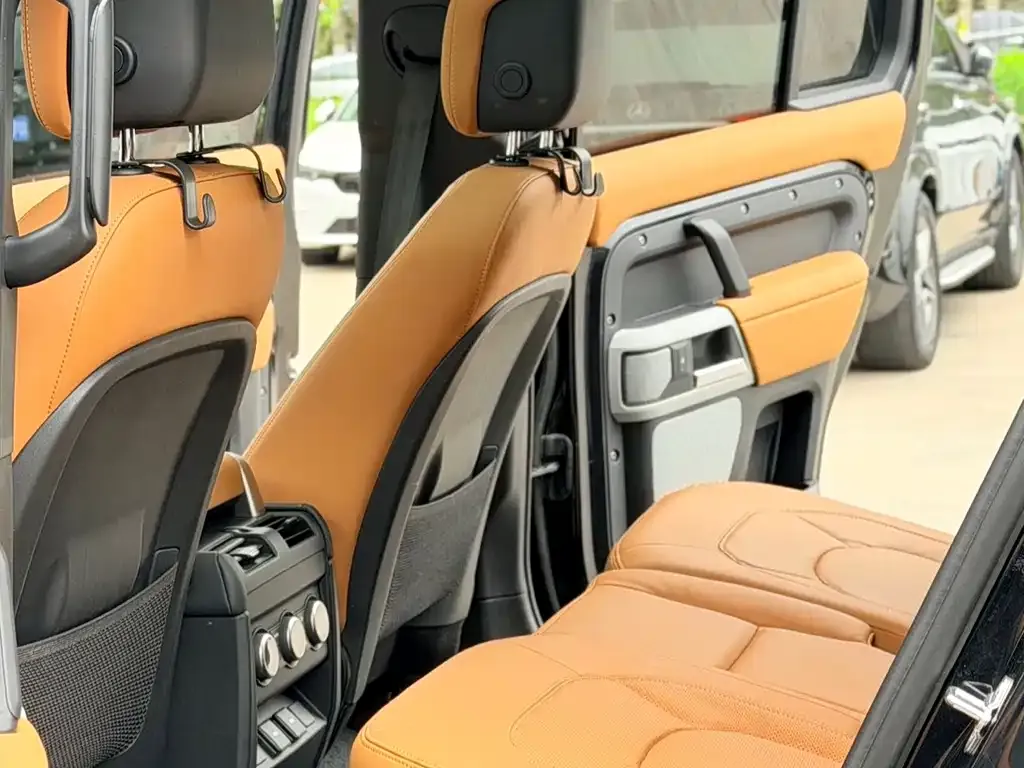 Land Rover Defender — фото 4