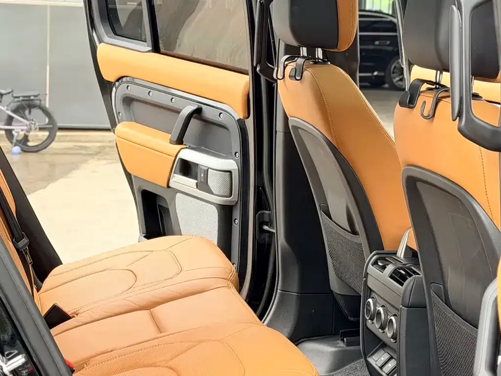 Land Rover Defender — фото 3