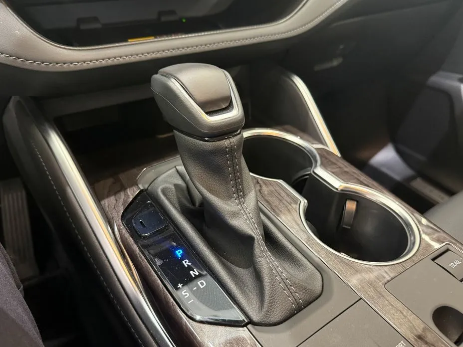 Toyota Highlander 2025 из KR, фото 8