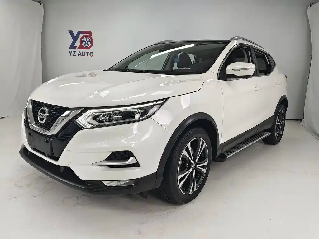 Nissan Qashqai — фото 1