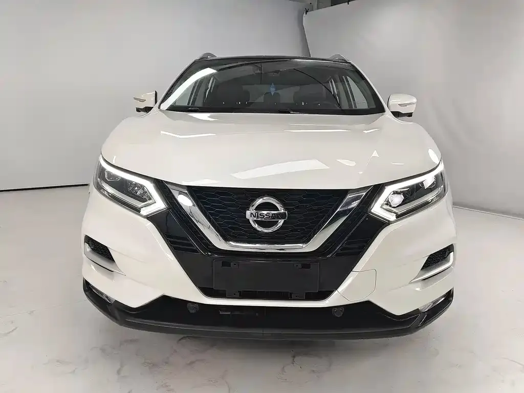 Nissan Qashqai — фото 2