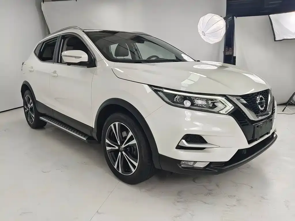 Nissan Qashqai — фото 7