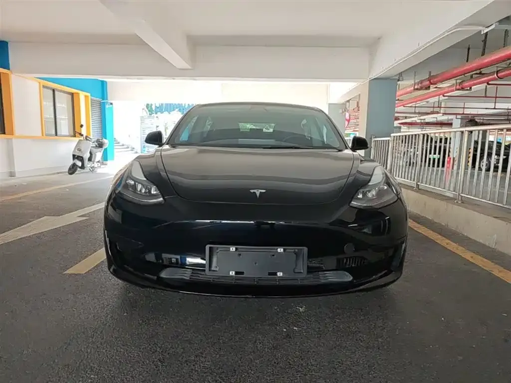 Tesla Model 3 — фото 5