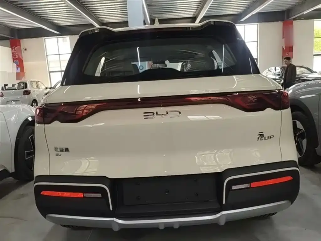 BYD Yuan UP 2026 из CN, фото 8
