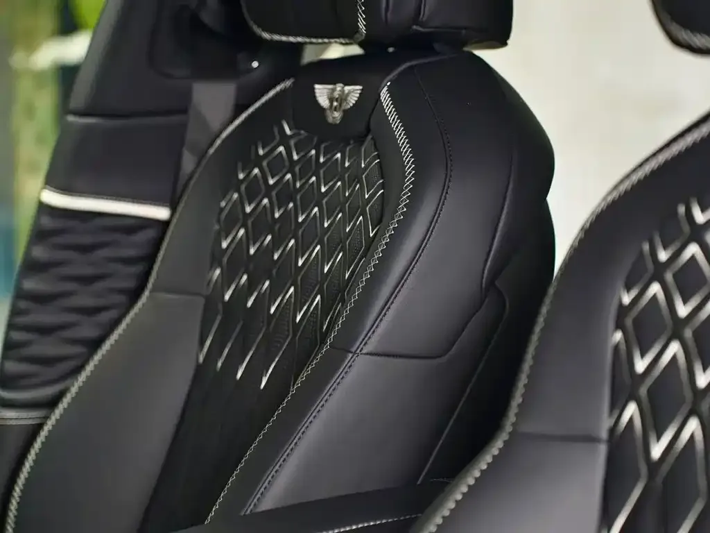 Bentley Flying Spur PHEV 2022 из CN, фото 3