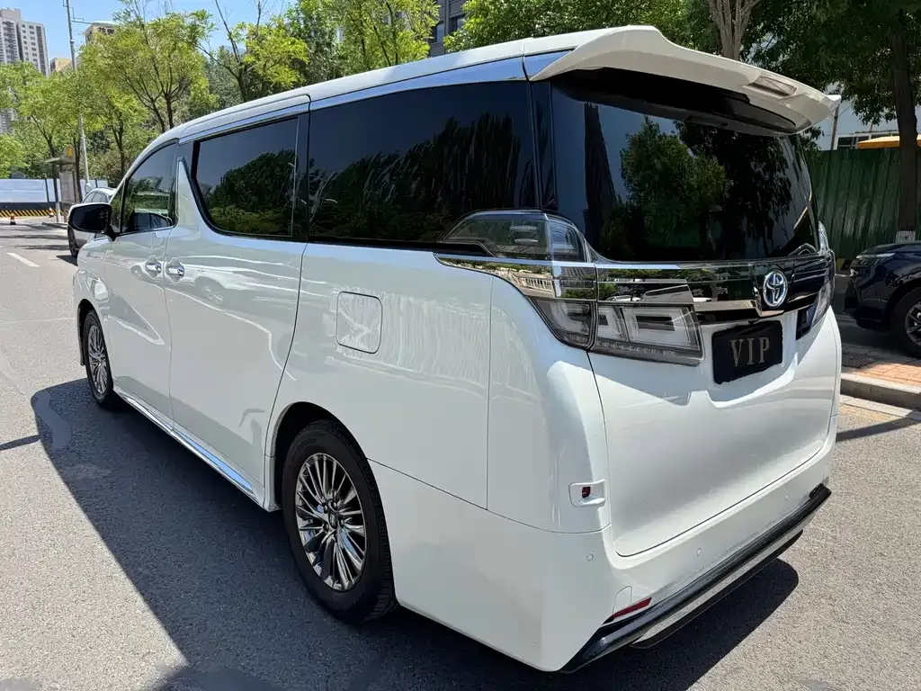 Toyota Vellfire 2022 из CN, фото 9