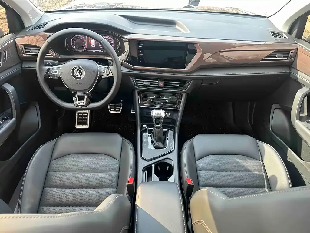 Volkswagen Tharu 2022 из CN, фото 4