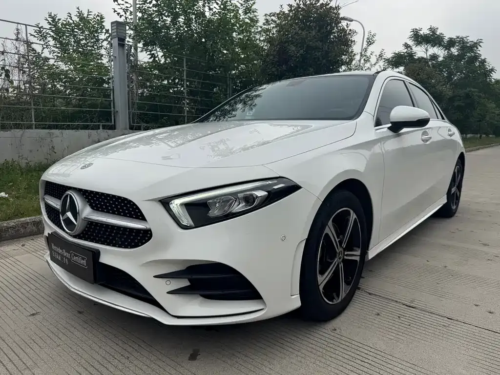 Mercedes-Benz A-Class 2023 из CN, фото 1