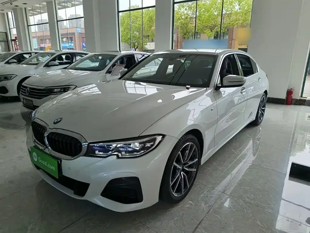 BMW 3 Series — фото 1