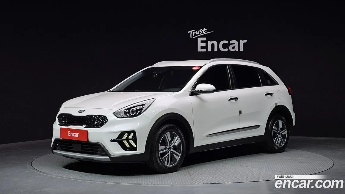 Kia Niro — фото 1