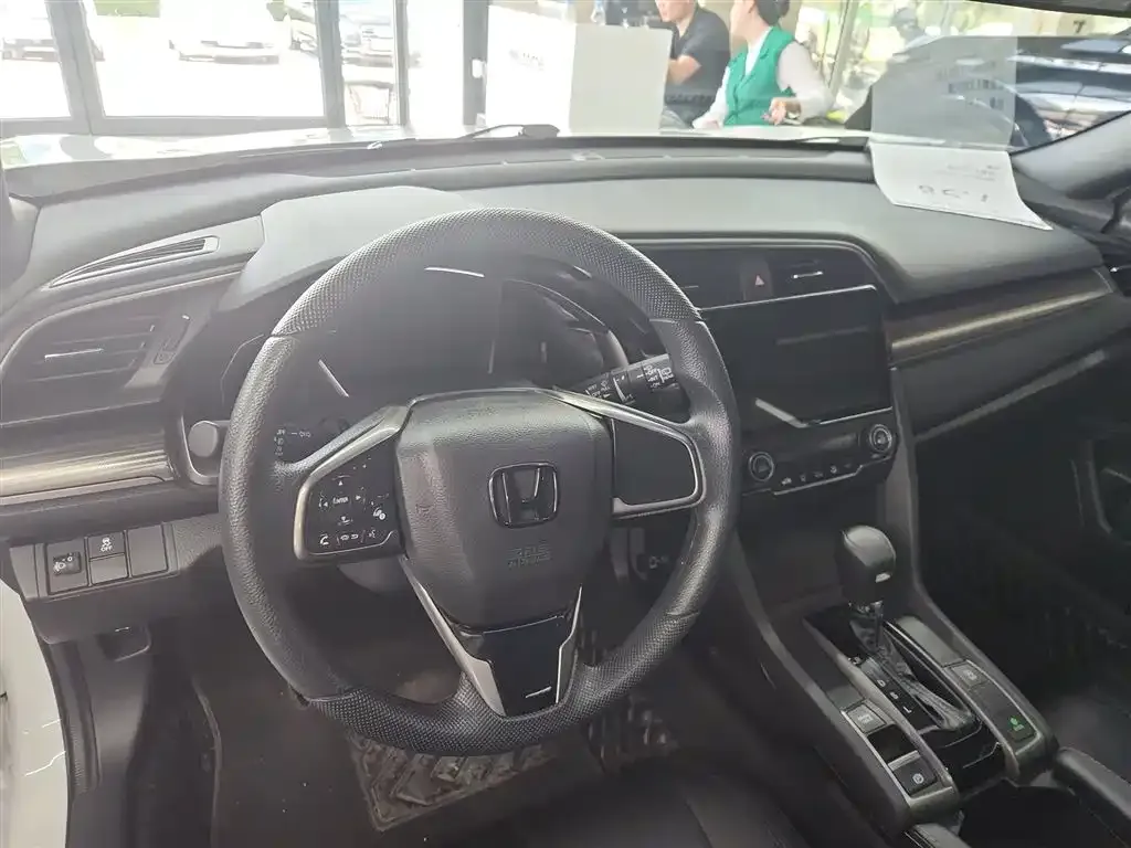Honda Civic — фото 8