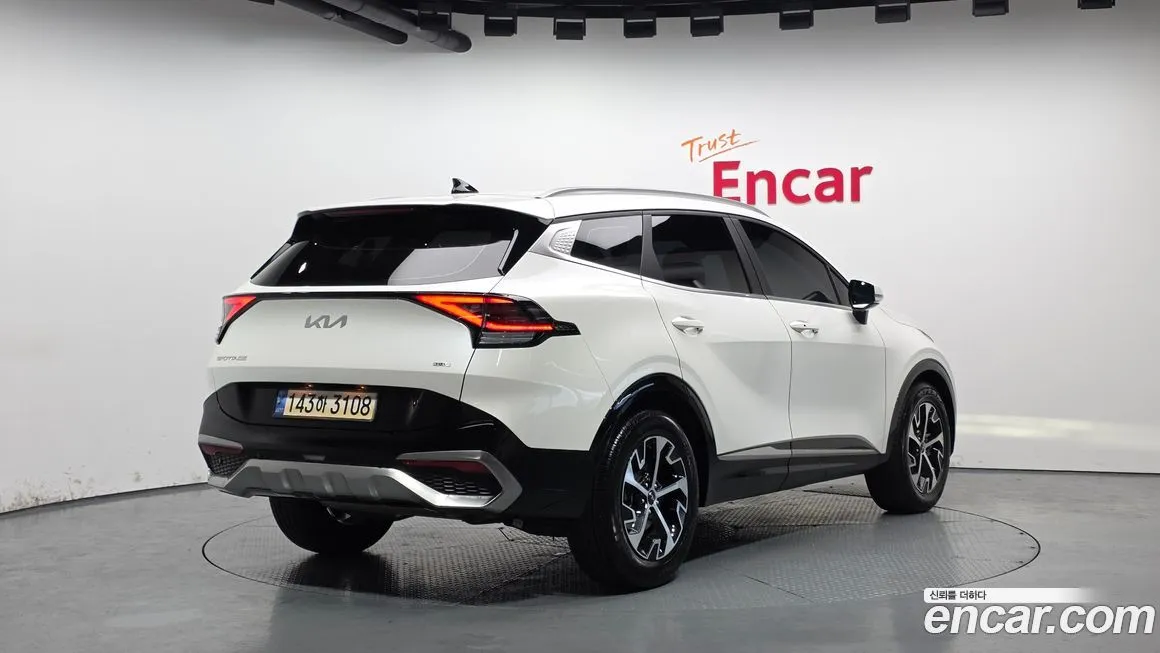Kia Sportage — фото 10