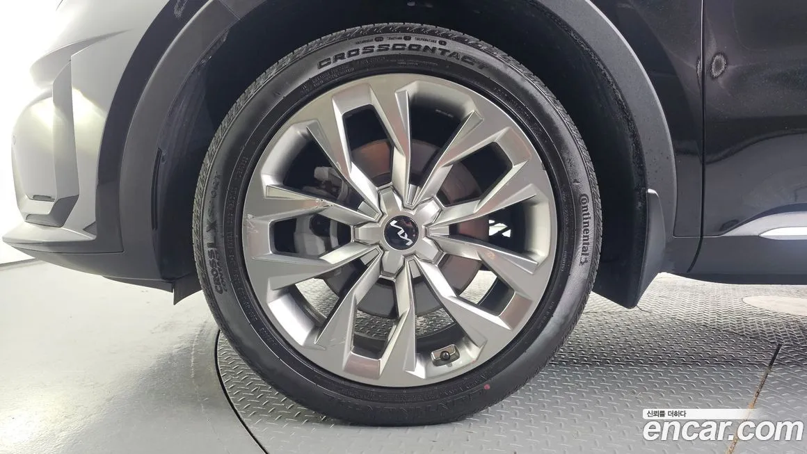Kia Sorento — фото 9