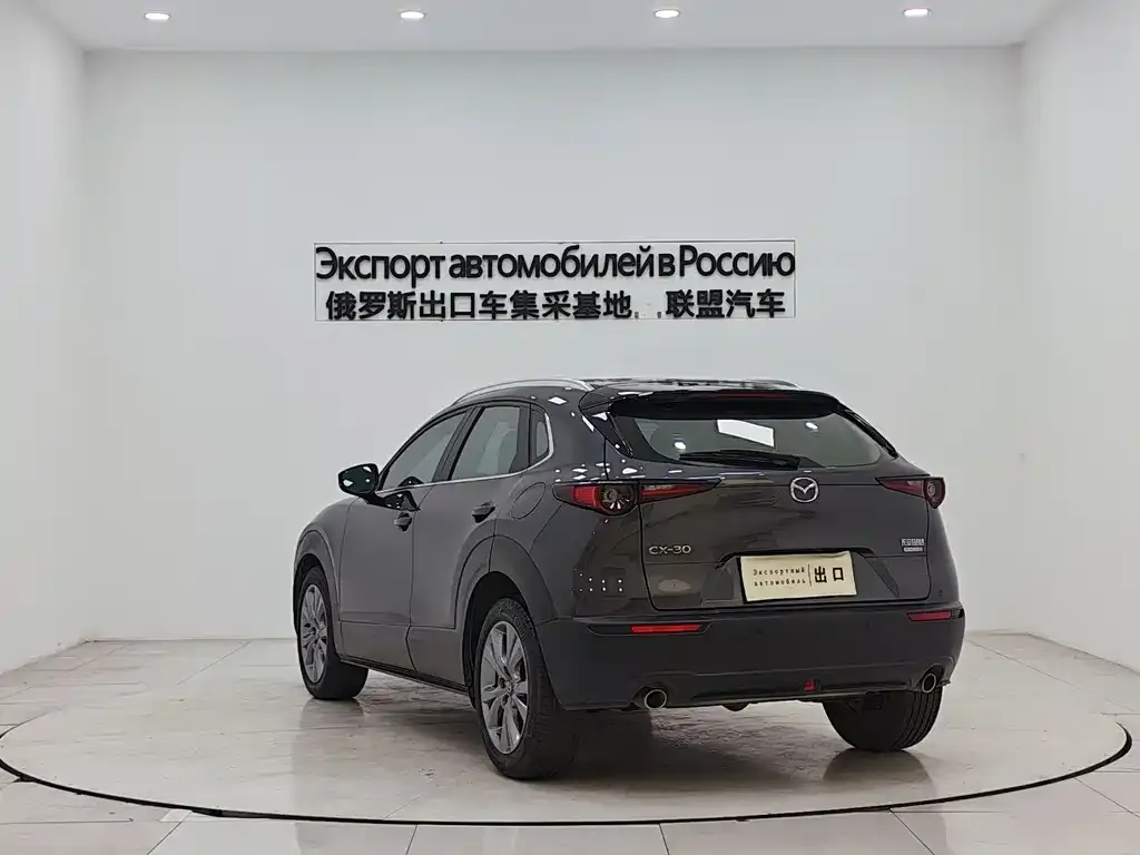 Mazda CX-30 — фото 10