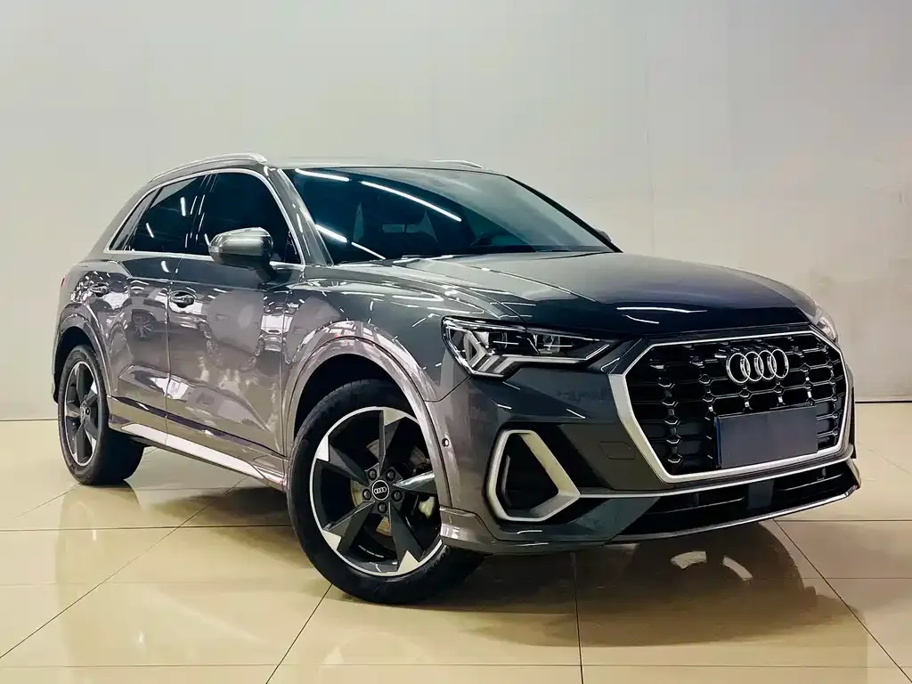 Audi Q3 — фото 8