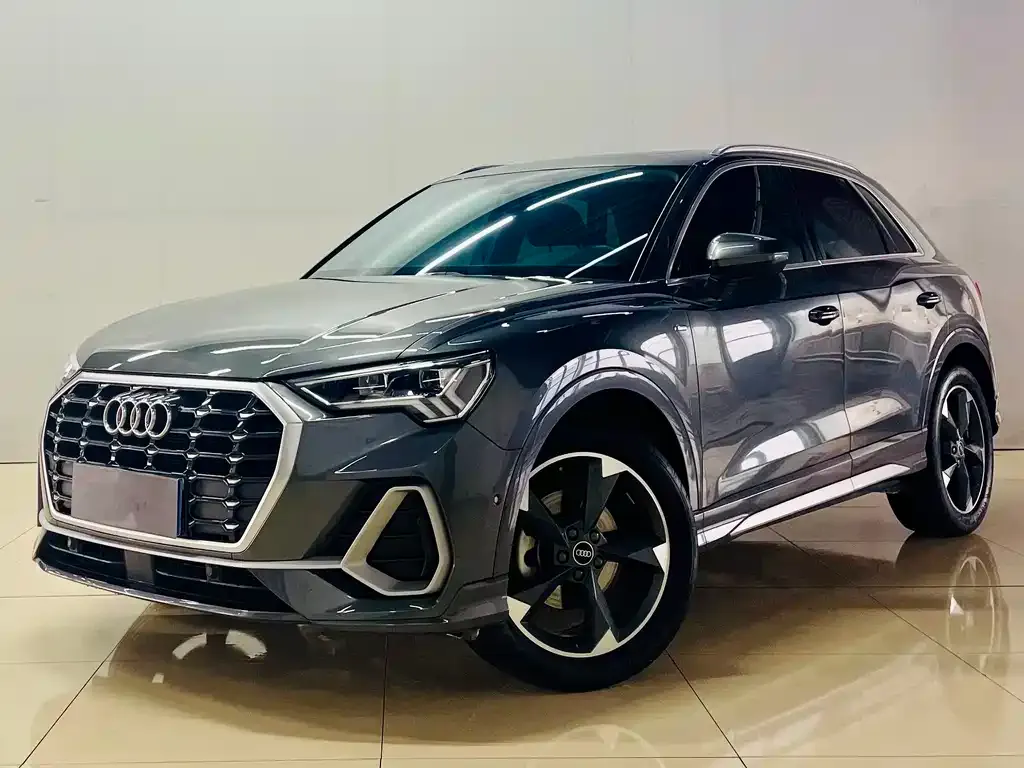 Audi Q3 — фото 7