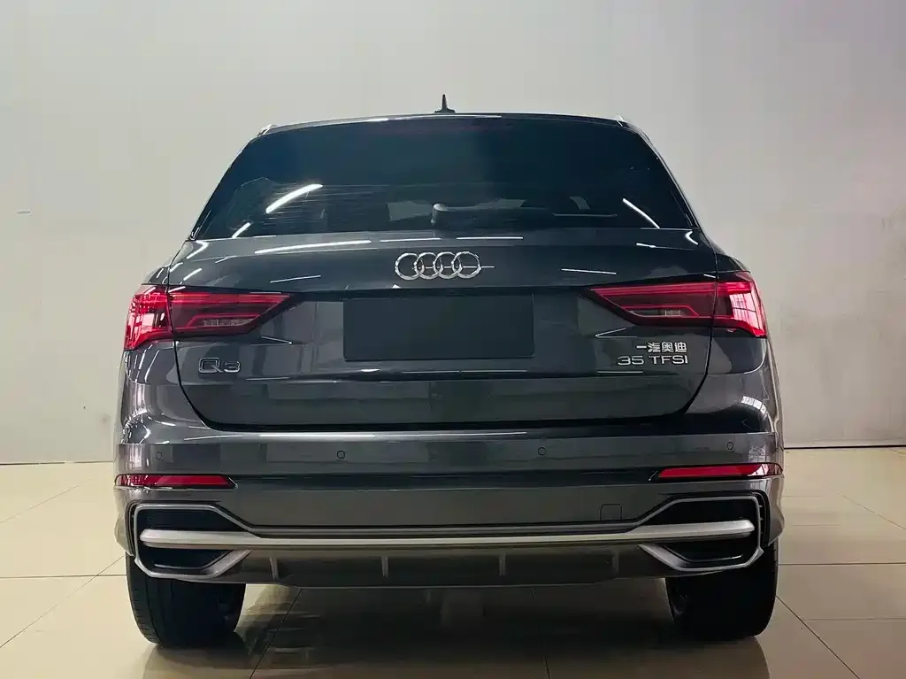Audi Q3 — фото 4