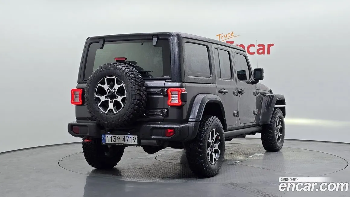 Jeep Wrangler 2022 из KR, фото 3