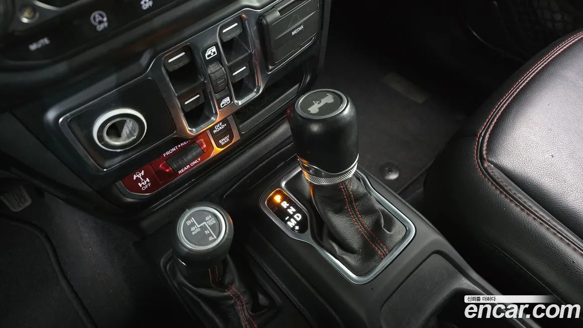 Jeep Wrangler 2022 из KR, фото 9