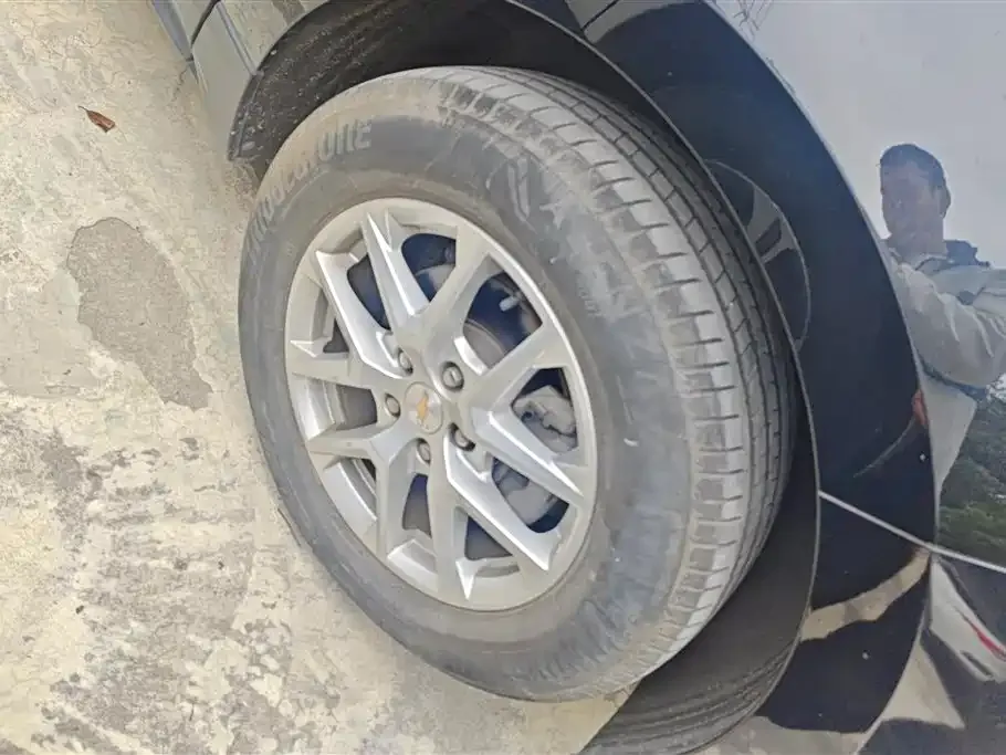 Chevrolet Equinox 2021 из CN, фото 2