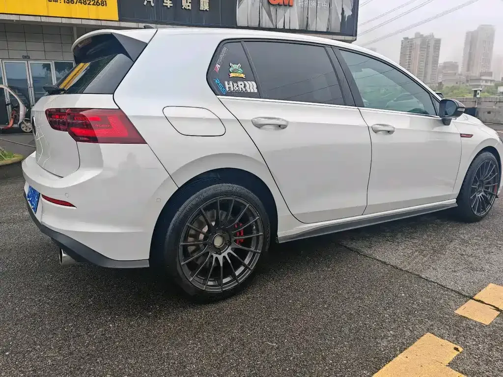 Volkswagen Golf GTI 2023 из CN, фото 7