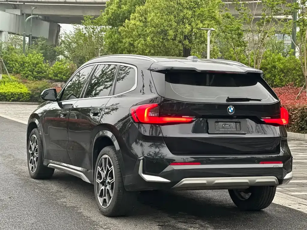 BMW X1 — фото 7